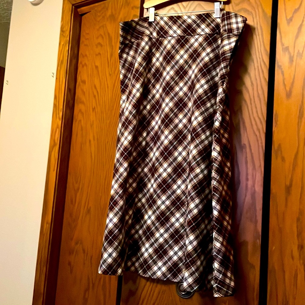 Lovely plaid skirt